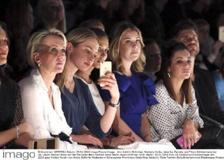 Ann-Kathrin Brömmel, Montana Yorke, Jana Ina Zarrella und Thore Schölermann bei der Laurel Fashion Show auf der Mercedes-Benz Fashion Week Berlin Autumn Winter 2016. Berlin, 20.01.2016 Foto:xS.xGabschx xFuturexImage
