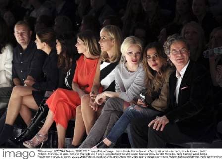 Heino Ferch, Marie-Jeanette Ferch, Viktoria Lauterbach, Ursula Karven, Judith Milberg, Franziska Knuppe, Simone Thomalla und Florian Langenscheidt bei der Laurel Fashion Show auf der Mercedes-Benz Fashion Week Berlin Autumn Winter 2016. Berlin, 20.01.2016 Foto:xS.xGabschx xFuturexImage