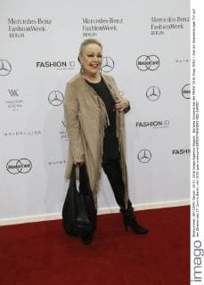 Barbara Schoene bei der MBFW 2016 Show MINX Zelt am Brandenburger Tor auf der Strasse des 17. Juni in Berlin.