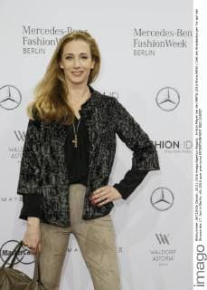 Kristin Meyer bei der MBFW 2016 Show MINX Zelt am Brandenburger Tor auf der Strasse des 17. Juni in Berlin.
