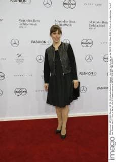 Anneke Kim Samau bei der MBFW 2016 Show MINX Zelt am Brandenburger Tor auf der Strasse des 17. Juni in Berlin.
