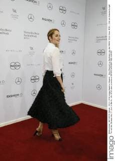 Elna Margret zu Bentheim bei der MBFW 2016 Show MINX Zelt am Brandenburger Tor auf der Strasse des 17. Juni in Berlin.