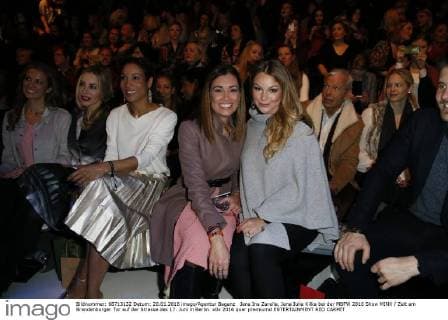 Jana Ina Zarella, Jana Julia Kilka bei der MBFW 2016 Show MINX Zelt am Brandenburger Tor auf der Strasse des 17. Juni in Berlin.