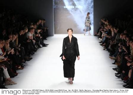 Jan. 20, 2016 - Berlin, Germany - Mercedes-Benz Fashion Week Autum Winter 2016 in Berlin. A model presents collection of Rebekka Ruetz Berlin Germany - ZUMAp133