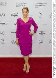 Jule Gölsdorf - Ankunft zur Anja Gockel Fashion-Show im Rahmen der Mercedes-Benz Fashion Week Berlin Autumn Winter 2016 am Brandenburger Tor in Berlin am 19.01.2016. Mercedes-Benz Fashion Week Berlin Autumn Winter 2016