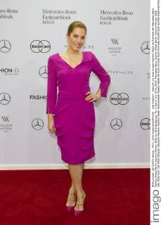 Jule Gölsdorf - Ankunft zur Anja Gockel Fashion-Show im Rahmen der Mercedes-Benz Fashion Week Berlin Autumn Winter 2016 am Brandenburger Tor in Berlin am 19.01.2016. Mercedes-Benz Fashion Week Berlin Autumn Winter 2016