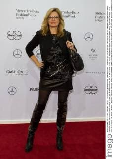 Maren Gilzer - Ankunft zur Anja Gockel Fashion-Show im Rahmen der Mercedes-Benz Fashion Week Berlin Autumn Winter 2016 am Brandenburger Tor in Berlin am 19.01.2016. Mercedes-Benz Fashion Week Berlin Autumn Winter 2016