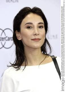 Sibel Kekilli bei der Laurel Fashion Show auf der Mercedes-Benz Fashion Week Berlin Autumn Winter 2016. Berlin, 20.01.2016 Foto:xS.xGabschx xFuturexImage