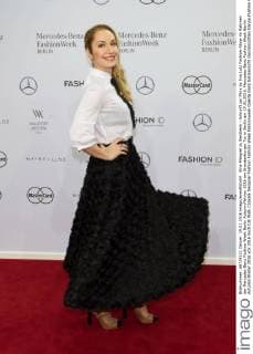 Elna-Margret zu Bentheim - Ankunft zur Minx by Eva Lutz Fashion-Show im Rahmen der Mercedes-Benz Fashion Week Berlin Autumn Winter 2016 am Brandenburger Tor in Berlin am 19.01.2016. Mercedes-Benz Fashion Week Berlin Autumn Winter 2016