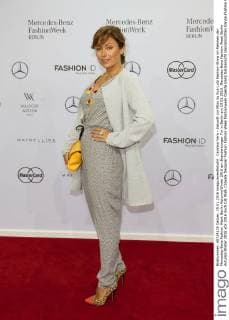 Carolina Vera - Ankunft zur Minx by Eva Lutz Fashion-Show im Rahmen der Mercedes-Benz Fashion Week Berlin Autumn Winter 2016 am Brandenburger Tor in Berlin am 19.01.2016. Mercedes-Benz Fashion Week Berlin Autumn Winter 2016