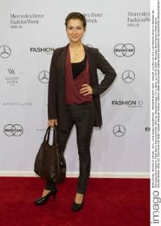 Henriette Richter-Röhl - Ankunft zur Minx by Eva Lutz Fashion-Show im Rahmen der Mercedes-Benz Fashion Week Berlin Autumn Winter 2016 am Brandenburger Tor in Berlin am 19.01.2016. Mercedes-Benz Fashion Week Berlin Autumn Winter 2016