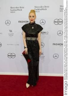 Alexa Feser - Ankunft zur Minx by Eva Lutz Fashion-Show im Rahmen der Mercedes-Benz Fashion Week Berlin Autumn Winter 2016 am Brandenburger Tor in Berlin am 19.01.2016. Mercedes-Benz Fashion Week Berlin Autumn Winter 2016
