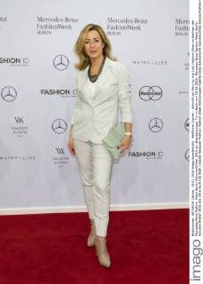 Bettimna Cramer - Ankunft zur Minx by Eva Lutz Fashion-Show im Rahmen der Mercedes-Benz Fashion Week Berlin Autumn Winter 2016 am Brandenburger Tor in Berlin am 19.01.2016. Mercedes-Benz Fashion Week Berlin Autumn Winter 2016