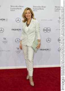 Bettimna Cramer - Ankunft zur Minx by Eva Lutz Fashion-Show im Rahmen der Mercedes-Benz Fashion Week Berlin Autumn Winter 2016 am Brandenburger Tor in Berlin am 19.01.2016. Mercedes-Benz Fashion Week Berlin Autumn Winter 2016