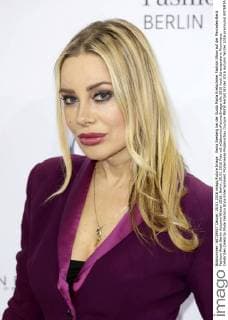 Xenia Seeberg bei der Guido Maria Kretschmer Fashion Show auf der Mercedes-Benz Fashion Week Berlin Autumn Winter 2016. Berlin, 20.01.2016 Foto:xS.xGabschx xFuturexImage