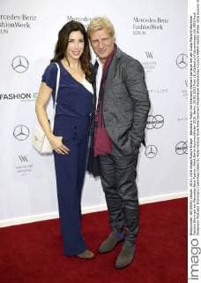 Alexandra Polzin mit Ehemann Gerhard Leinauer bei der Guido Maria Kretschmer Fashion Show auf der Mercedes-Benz Fashion Week Berlin Autumn Winter 2016. Berlin, 20.01.2016 Foto:xS.xGabschx xFuturexImage