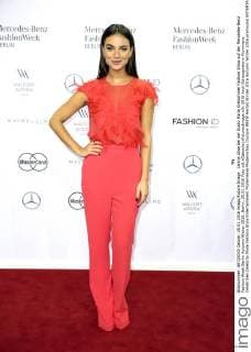 Janina Uhse bei der Guido Maria Kretschmer Fashion Show auf der Mercedes-Benz Fashion Week Berlin Autumn Winter 2016. Berlin, 20.01.2016 Foto:xS.xGabschx xFuturexImage