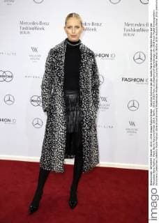 Karolina Kurkova bei der Guido Maria Kretschmer Fashion Show auf der Mercedes-Benz Fashion Week Berlin Autumn Winter 2016. Berlin, 20.01.2016 Foto:xS.xGabschx xFuturexImage