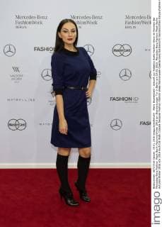 Marla Blumenblatt - Ankunft zur Rebekka Ruètz Fashion-Show im Rahmen der Mercedes-Benz Fashion Week Berlin Autumn Winter 2016 am Brandenburger Tor in Berlin am 19.01.2016. Mercedes-Benz Fashion Week Berlin Autumn Winter 2016