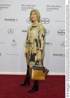 Valerie Niehaus - Ankunft zur Laurèl Fashion-Show im Rahmen der Mercedes-Benz Fashion Week Berlin Autumn Winter 2016 am Brandenburger Tor in Berlin am 19.01.2016. Mercedes-Benz Fashion Week Berlin Autumn Winter 2016