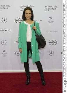Stephanie Stumph - Ankunft zur Laurèl Fashion-Show im Rahmen der Mercedes-Benz Fashion Week Berlin Autumn Winter 2016 am Brandenburger Tor in Berlin am 19.01.2016. Mercedes-Benz Fashion Week Berlin Autumn Winter 2016