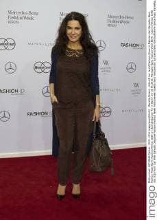 Mariella Ahrens - Ankunft zur Laurèl Fashion-Show im Rahmen der Mercedes-Benz Fashion Week Berlin Autumn Winter 2016 am Brandenburger Tor in Berlin am 19.01.2016. Mercedes-Benz Fashion Week Berlin Autumn Winter 2016