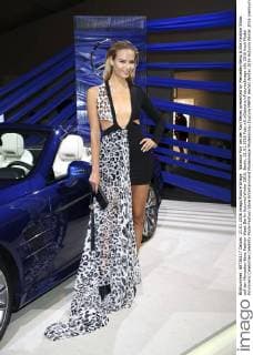 Natasha Poly bei der Xavi Reyes presented by Mercedes-Benz & Elle Fashion Show auf der Mercedes-Benz Fashion Week Berlin Autumn Winter 2016. Berlin, 21.01.2016 Foto:xS.xGabschx xFuturexImage