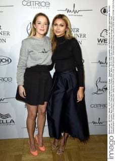 Designerin Marina Hoermanseder und Namika bei der Marina Hoermanseder Fashion Show auf der Mercedes-Benz Fashion Week Berlin Autumn Winter 2016. Berlin, 21.01.2016 Foto:xFredericx xFuturexImage