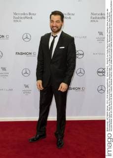 Bülent Sharif - Ankunft zur Guido Maria Kretschmer Fashion-Show im Rahmen der Mercedes-Benz Fashion Week Berlin Autumn Winter 2016 am Brandenburger Tor in Berlin am 19.01.2016. Mercedes-Benz Fashion Week Berlin Autumn Winter 2016