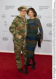 Rolf Scheider und Barbara Engel - Ankunft zur Guido Maria Kretschmer Fashion-Show im Rahmen der Mercedes-Benz Fashion Week Berlin Autumn Winter 2016 am Brandenburger Tor in Berlin am 19.01.2016. Mercedes-Benz Fashion Week Berlin Autumn Winter 2016