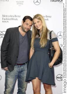 Verena Wriedt mit Ehemann Thomas Schubert bei der Ewa Herzog Fashion Show auf der Mercedes-Benz Fashion Week Berlin Autumn Winter 2016. Berlin, 21.01.2016 Foto:xS.xGabschx xFuturexImage