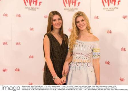 - LINT, BELGIUM: Emma Bale and her sister Yentl (left) pictured during the ninth edition of the MIA s (Music Industry Award) award show, in Lint, Thursday 21 January 2016. The MIA awards are handed out by the VRT and Kunstenpunt.  JAMESxARTHURxGEKIERE 04778641
