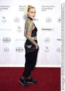 Lexy Hell bei der Zukker Fashion Show auf der Mercedes-Benz Fashion Week Berlin Autumn Winter 2016. Berlin, 21.01.2016 Foto:xS.xGabschx xFuturexImage