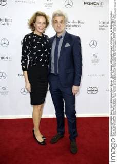 Dominic Raacke mit Freundin Alexandra Rohleder bei der Baldessarini Fashion Show auf der Mercedes-Benz Fashion Week Berlin Autumn Winter 2016. Berlin, 21.01.2016 Foto:xS.xGabschx xFuturexImage