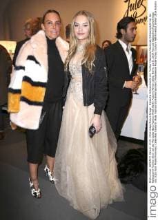Natascha Ochsenknecht mit Tochter Cheyenne Savannah Ochsenknecht bei der Baldessarini Fashion Show auf der Mercedes-Benz Fashion Week Berlin Autumn Winter 2016. Berlin, 21.01.2016 Foto:xS.xGabschx xFuturexImage