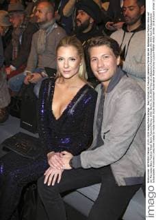 Raul Richter mit Freundin Valentina Pahde bei der Baldessarini Fashion Show auf der Mercedes-Benz Fashion Week Berlin Autumn Winter 2016. Berlin, 21.01.2016 Foto:xS.xGabschx xFuturexImage