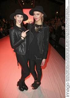 Betty Taube und Jolina Fust bei der Emre Erdemoglu Fashion Show auf der Mercedes-Benz Fashion Week Berlin Autumn Winter 2016. Berlin, 22.01.2016 Foto:xS.xGabschx xFuturexImage