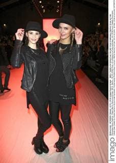 Betty Taube und Jolina Fust bei der Emre Erdemoglu Fashion Show auf der Mercedes-Benz Fashion Week Berlin Autumn Winter 2016. Berlin, 22.01.2016 Foto:xS.xGabschx xFuturexImage