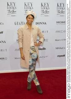Minh-Khai Phan-Thi - Ankunft zur Key Looks The Show Fashion-Show im Rahmen der Mercedes-Benz Fashion Week Berlin Autumn Winter 2016 am Brandenburger Tor in Berlin am 23.01.2016. Mercedes-Benz Fashion Week Berlin Autumn Winter 2016