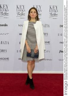 Nadine Warmuth - Ankunft zur Key Looks The Show Fashion-Show im Rahmen der Mercedes-Benz Fashion Week Berlin Autumn Winter 2016 am Brandenburger Tor in Berlin am 23.01.2016. Mercedes-Benz Fashion Week Berlin Autumn Winter 2016