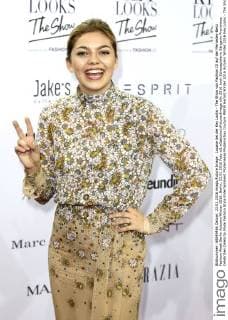 Louane bei der Key Looks - The Show von Fashion ID auf der Mercedes-Benz Fashion Week Berlin Autumn Winter 2016. Berlin, 23.01.2016 Foto:xS.xGabschx xFuturexImage
