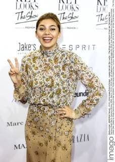Louane bei der Key Looks - The Show von Fashion ID auf der Mercedes-Benz Fashion Week Berlin Autumn Winter 2016. Berlin, 23.01.2016 Foto:xS.xGabschx xFuturexImage