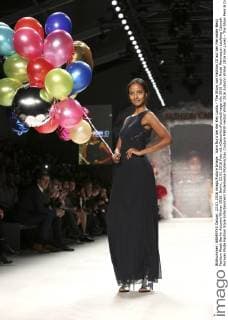 Sara Nuru bei der Key Looks - The Show von Fashion ID auf der Mercedes-Benz Fashion Week Berlin Autumn Winter 2016. Berlin, 23.01.2016 Foto:xS.xGabschx xFuturexImage