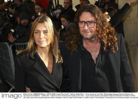 Fashion Week Paris - Prominente vor der Dior Modenschau Jacques Antoine Granjon et sa femme CELEBRITES : Defile Dior - Haute Couture Modenschau Frühling Sommer - 25 01 2016 GwendolineLeGoffx 