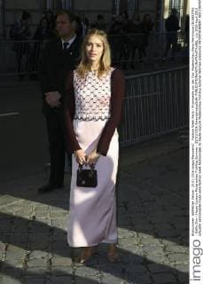 Fashion Week Paris - Prominente vor der Dior Modenschau Elena Perminova CELEBRITES : Defile Dior - Haute Couture Modenschau Frühling Sommer - 25 01 2016 GwendolineLeGoffx 