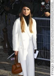 Fashion Week Paris - Prominente vor der Dior Modenschau Miroslava Duma CELEBRITES : Defile Dior - Haute Couture Modenschau Frühling Sommer - 25 01 2016 GwendolineLeGoffx 