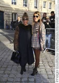 Fashion Week Paris - Prominente vor der Dior Modenschau Marjorie Harvey et Anna Dello Russo CELEBRITES : Defile Dior - Haute Couture Modenschau Frühling Sommer - 25 01 2016 GwendolineLeGoffx 