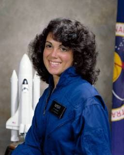 Official NASA portrait, taken on September 21, 1985, of astronaut Judith A. Resnik, Mission Specialist for STS-51-L. On January 28, 1986, at 11:39 a.m. EST, the Space Shuttle Challenger and her seven-member crew were lost when a ruptured O-ring in the right Solid Rocket Booster caused an explosion 73 seconds after launch.  WAX2016012506 NASA......