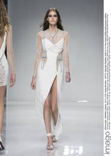 204232 Marineau Starface 2016-01-24 Paris France Defile haute couture Atellier Versace Printemps été 2016. Atelier Versace, Couture spring-summer 2016,Paris, France Editorial use only  Copyright: xMarineaux STAR_204232_014