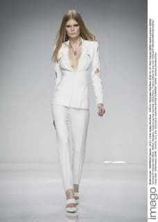 204232 Marineau Starface 2016-01-24 Paris France Defile haute couture Atellier Versace Printemps été 2016. Atelier Versace, Couture spring-summer 2016,Paris, France Editorial use only  Copyright: xMarineaux STAR_204232_021